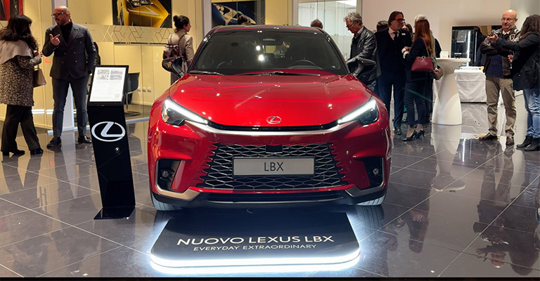 Nuovo Lexus LBX: dopo l’Anteprima, l’Eleganza e l’Innovazione Svelate